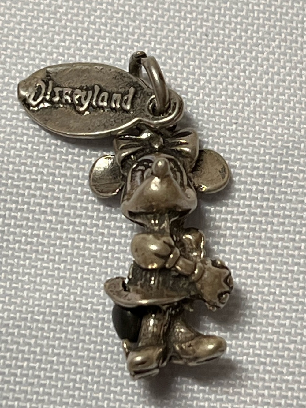 Disney Antique Sterling Silver Minnie Mouse Disneyland Charm
Collectible